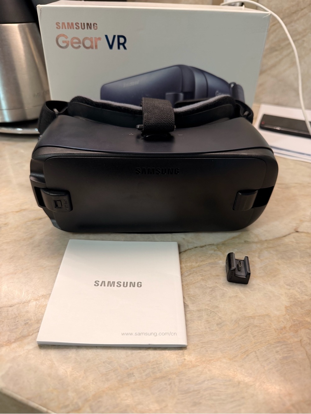 Samsung Oculus Gear VR Headset - Blue Black